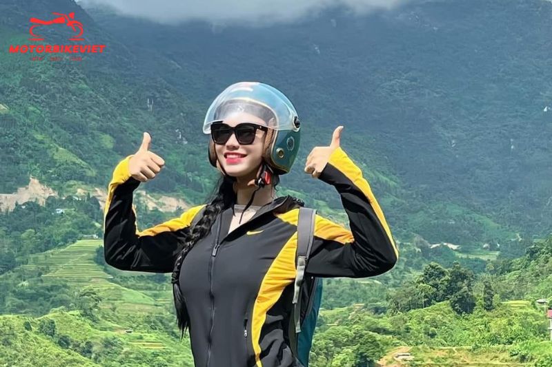 Ha Giang motorbike tour to Ban Gioc Waterfall